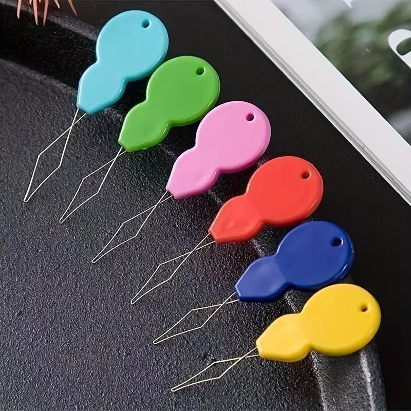 Embroidery Yarn - Aghi in Plastica con Filo -