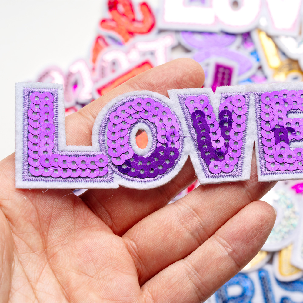 Patch Termoadesive Ricamate co - Embroidery Font Free recensione e prezzo