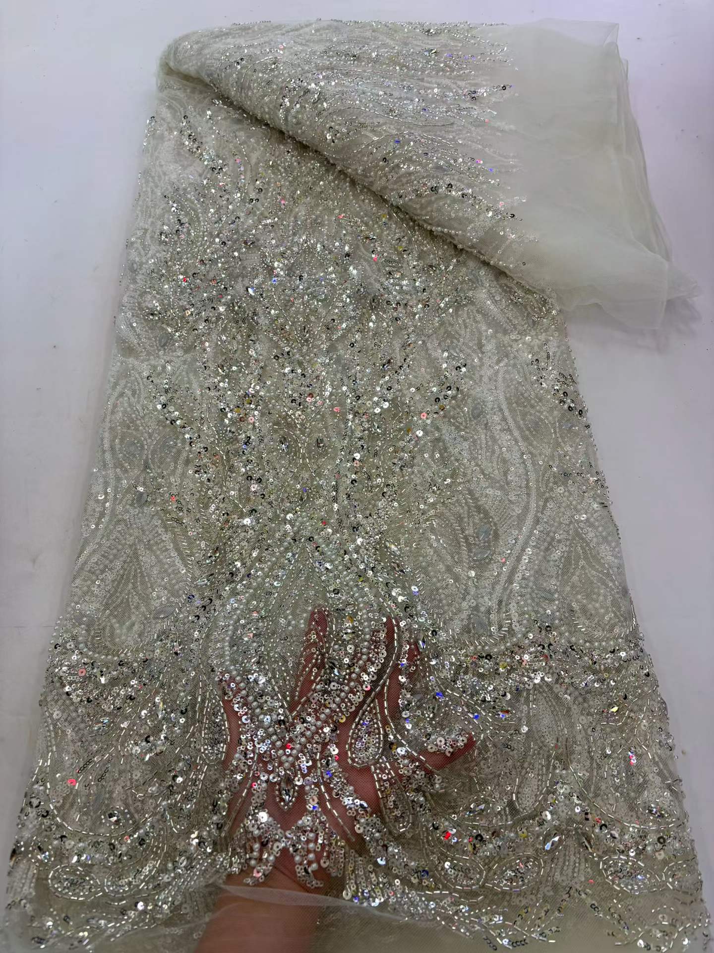 Tessuto in Tulle con Paillette - Embroidery Youtube recensione e prezzo