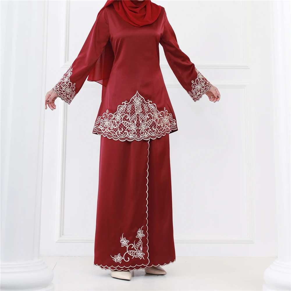 Abaya Ricamata per l'Eid, Set  - Embroidery Arabic recensione e prezzo