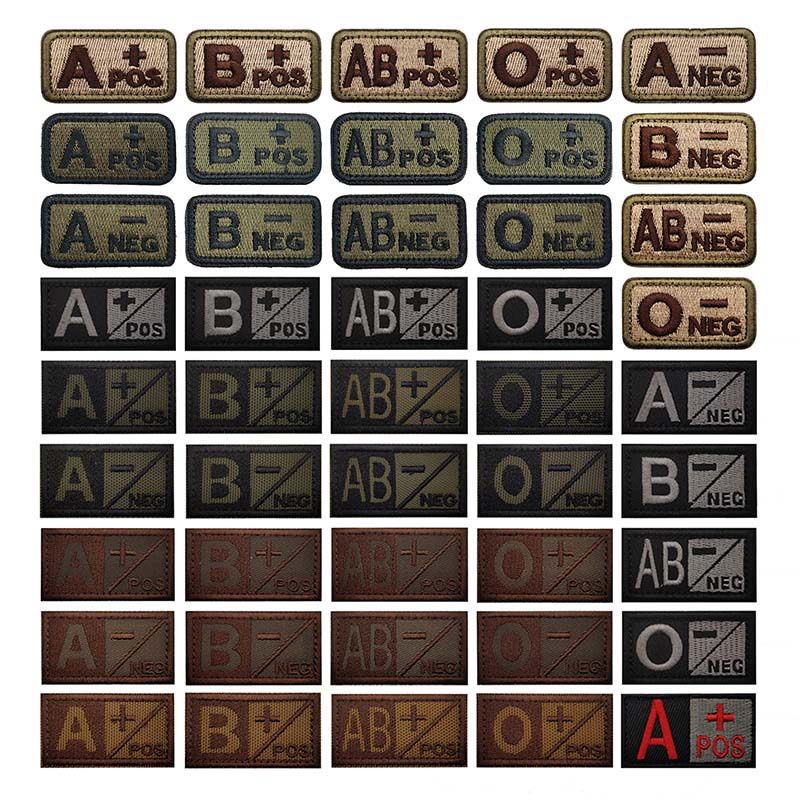1/2 Pezzi, Distintivi del Grup - Embroidery Fonts recensione e prezzo